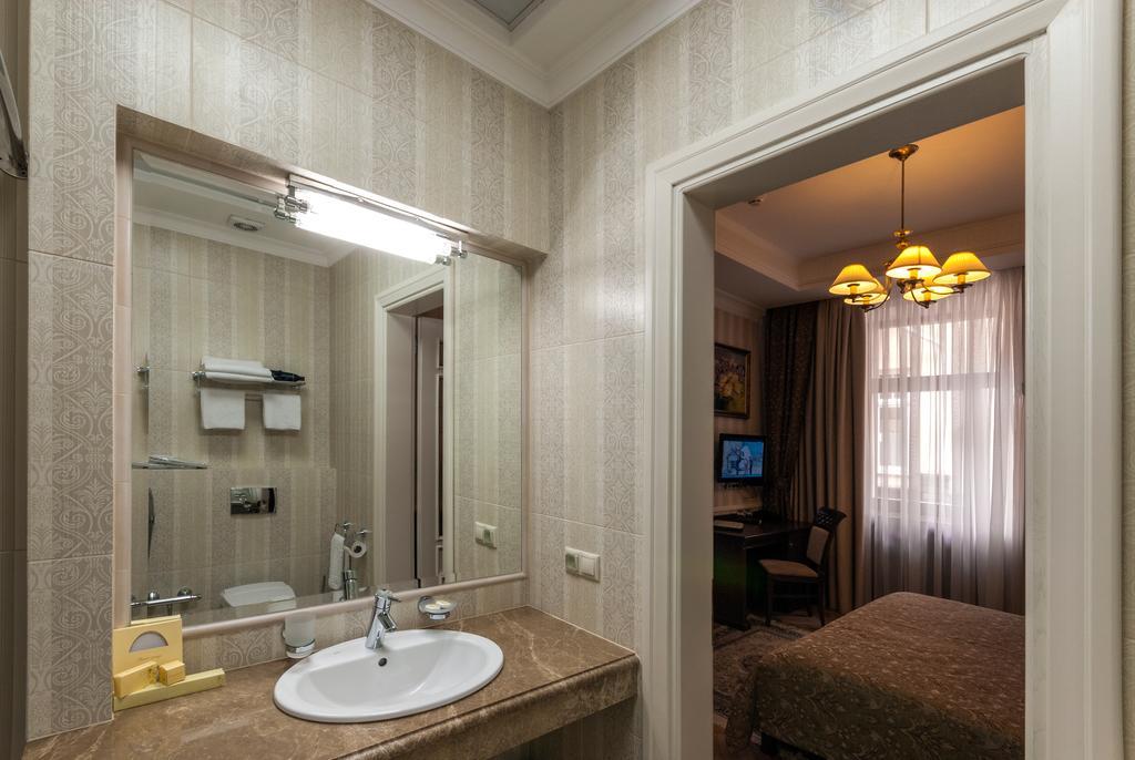 Villa Stanislavskyi Hotel Lviv Ngoại thất bức ảnh